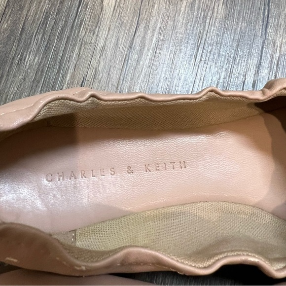 Charles & Keith Ruched Nude Leather Ballerina Flats Slip On Shoes TanSize 6 - Picture 5 of 11
